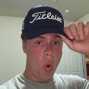 Meet your Posher, Connor